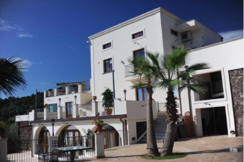 אסראלה Tenuta Santa Tecla מראה חיצוני תמונה